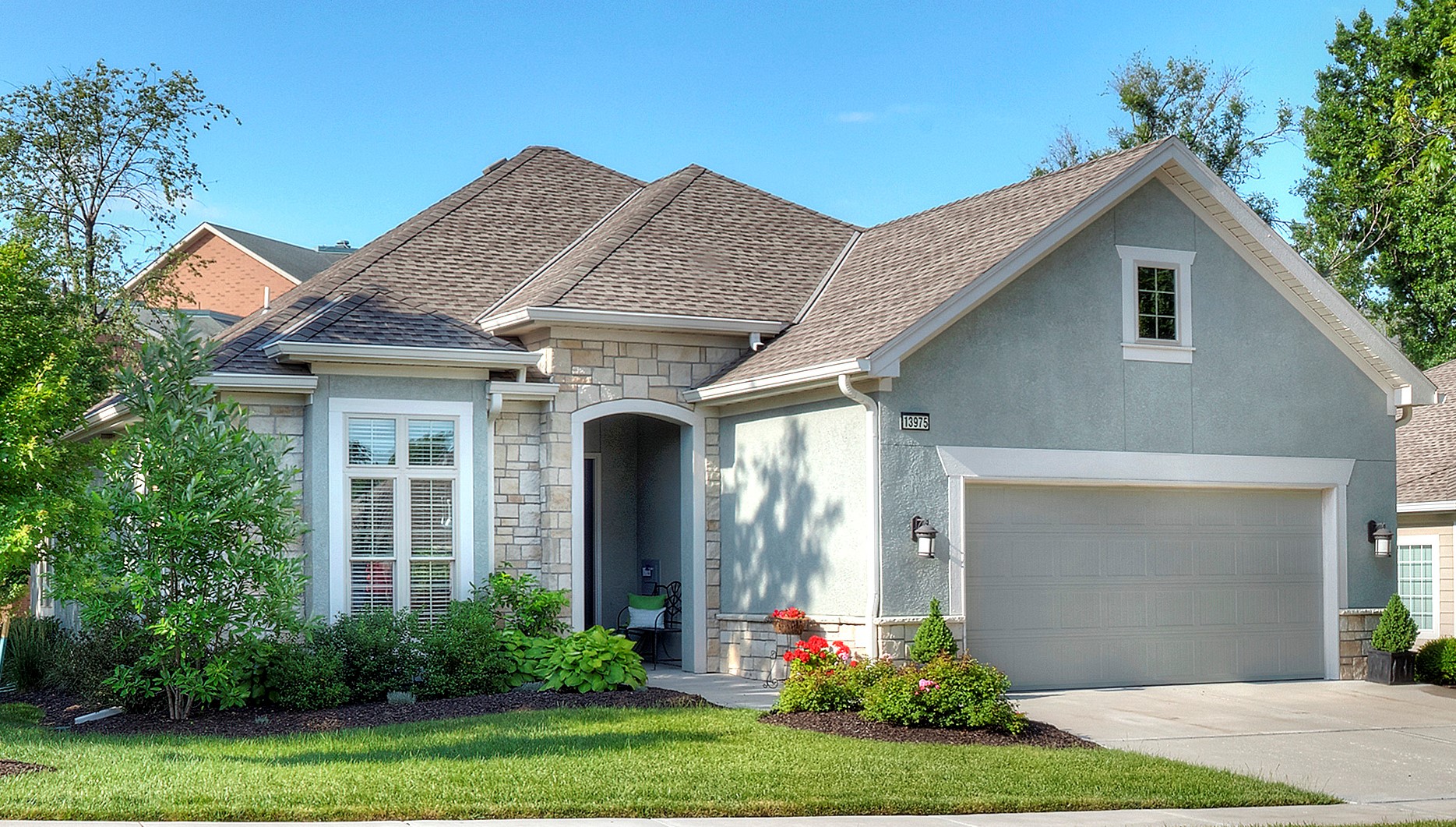 New Villa Lakeview Village